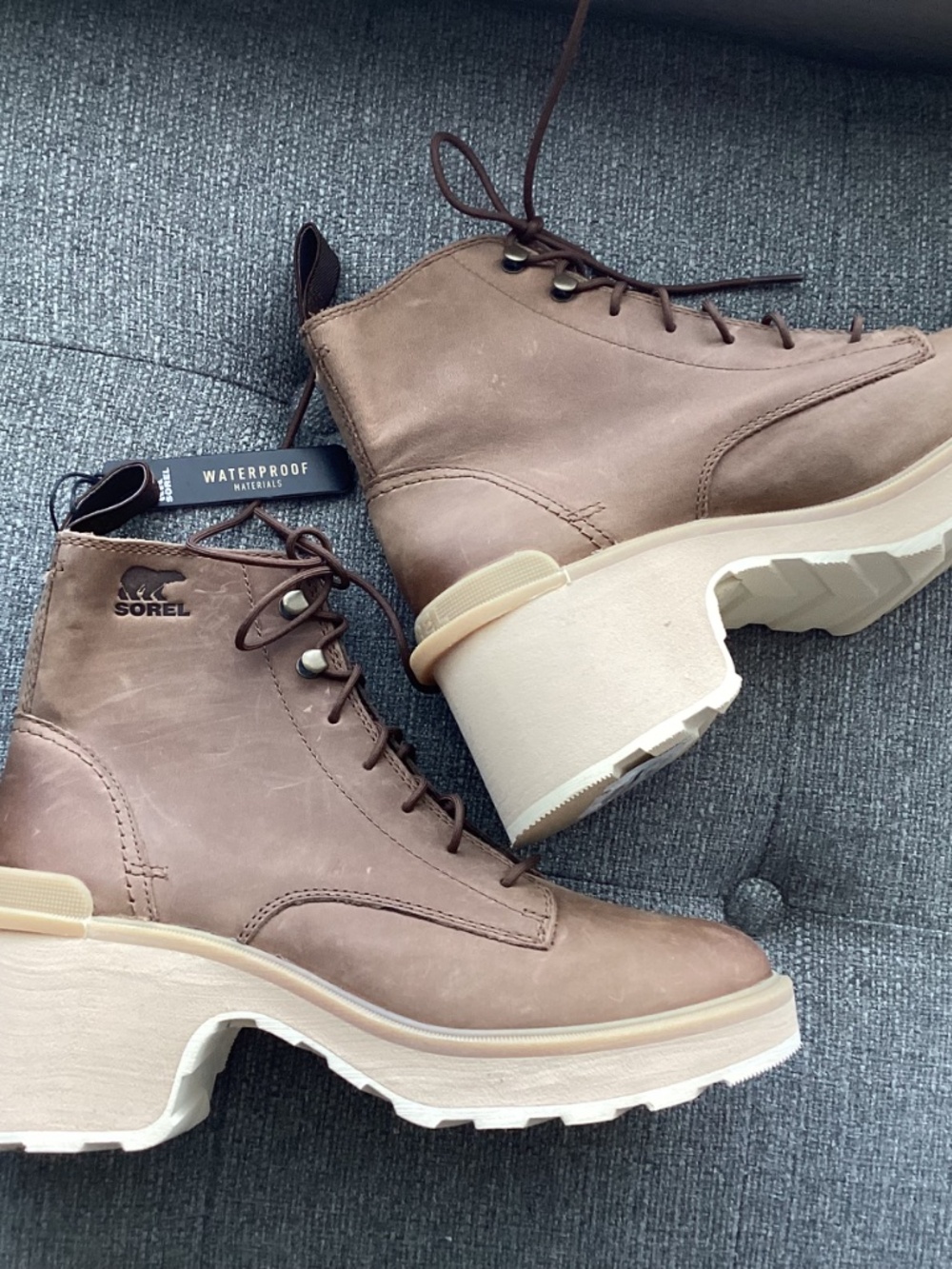SOREL Hi-Line Waterproof Lace-Up Boot, size 8 - Picture 4 of 9